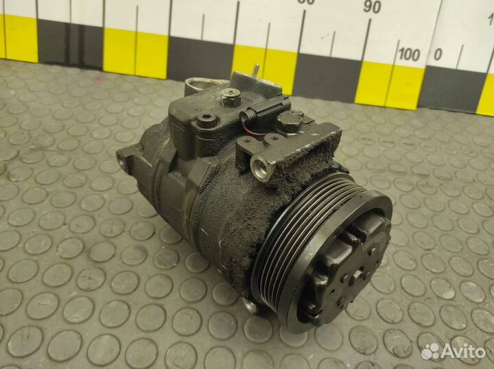 Компрессор системы кондиционирования Mercedes-Benz