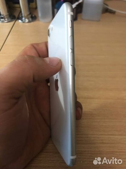 Корпус в сборе iPhone SE2020 белый