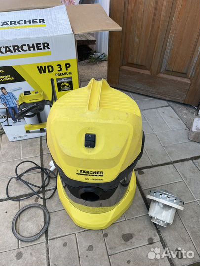 Пылесос Karcher wd 3 бу на запчасти и рабочий