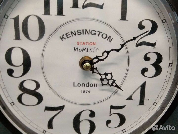 Настольные часы. посуда