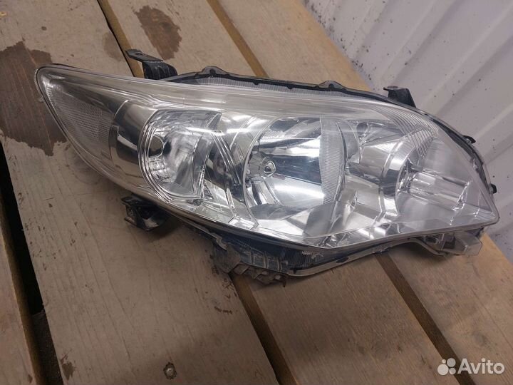 Фара правая Toyota Corolla 150 2010-12 рестайлинг