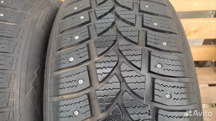 Tigar Sigura Stud 215/55 R16