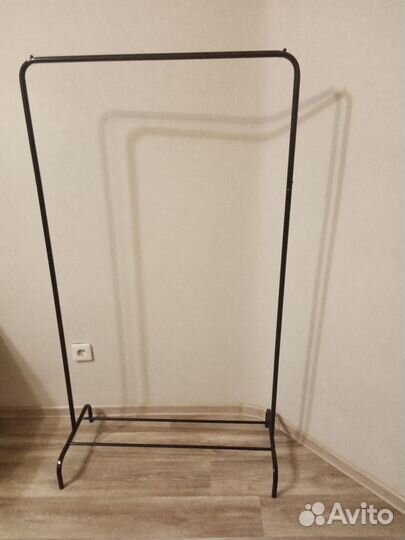 Вешалка для одежды напольная металлическая