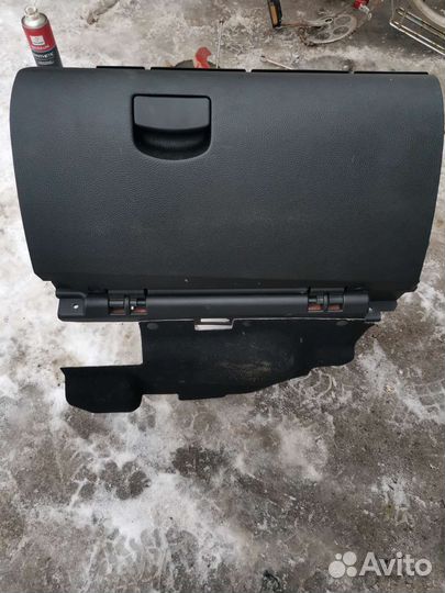 Бардачок Subaru Outback 2012 г