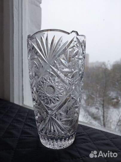 Хрустальная ваза 20 см