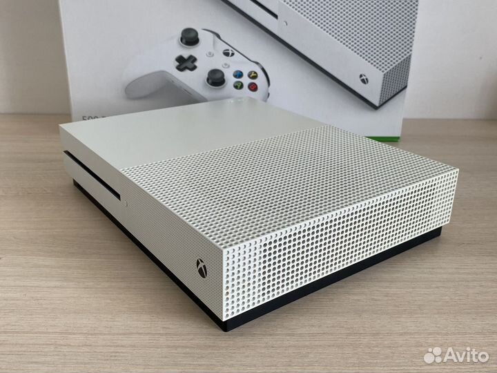Xbox One S