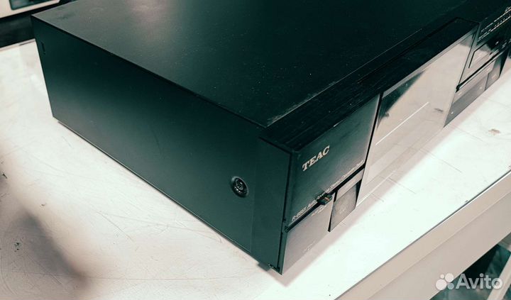 Кассетная дека Teac R666X