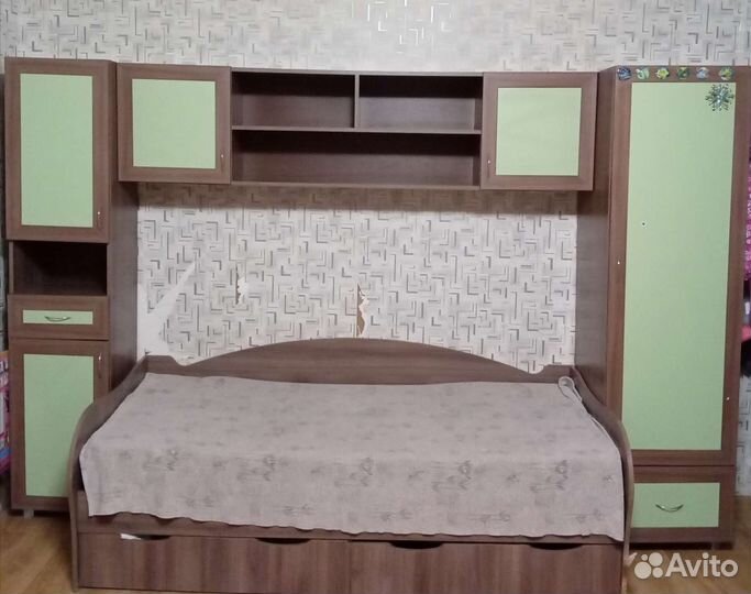 Спальный гарнитур бу