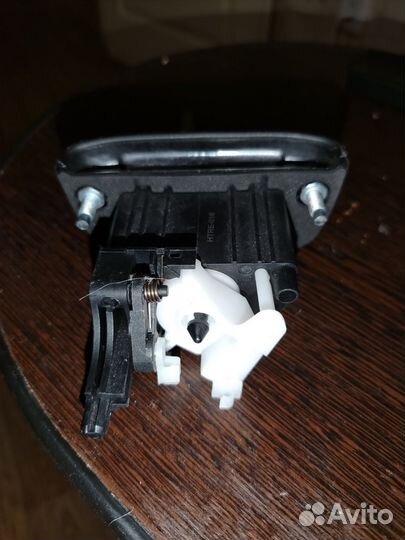 Замок багажника рено symbol