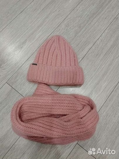 Комплект шапка и снуд