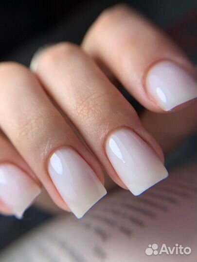 Маникюр педикюр