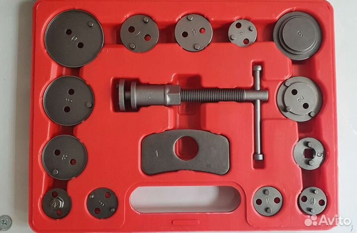 Набор инструментов сведения тормозных цилиндров