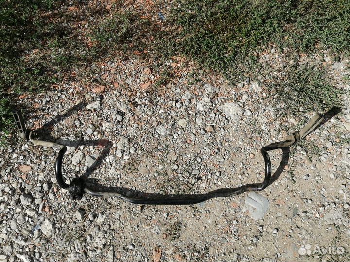 Стабилизатор поперечной устойчивости