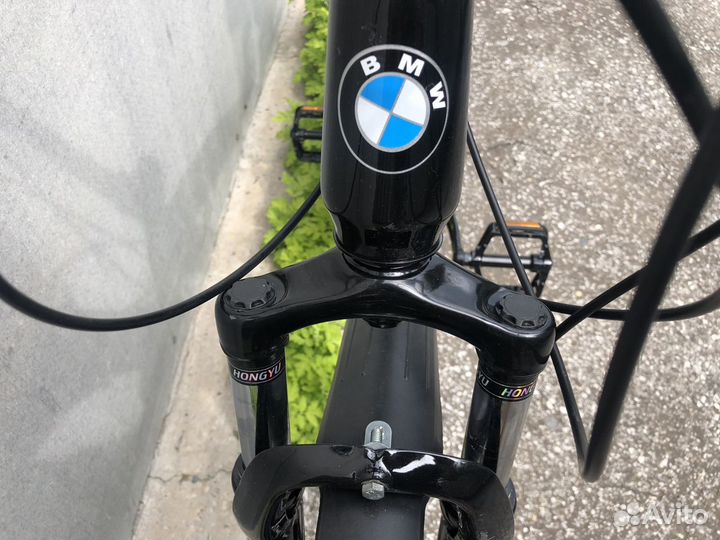 Велосипед BMW