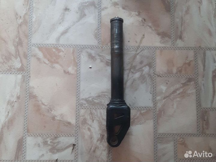 Вилка для трюкового самоката