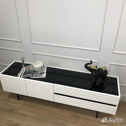 Тумба под тв Salvador