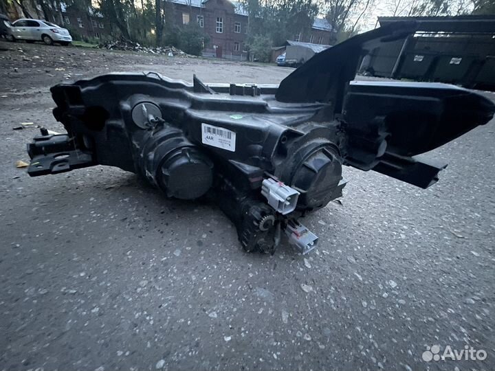 Продам фару