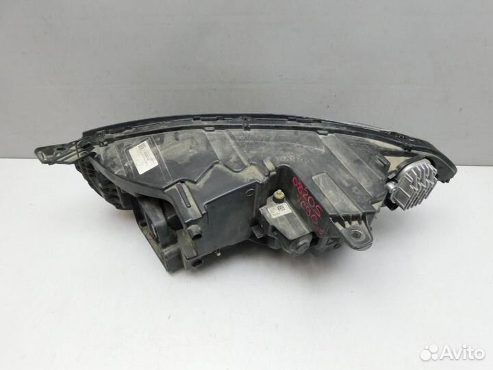 Фара правая Volvo XC90