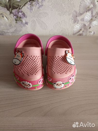 Детская обувь для девочек crocs крокс
