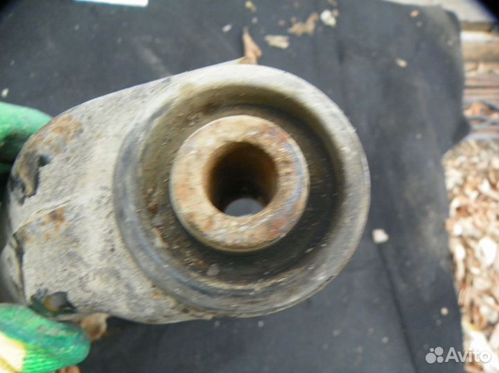 Рычаг передний нижний левый Kia Sorento I (2002—20