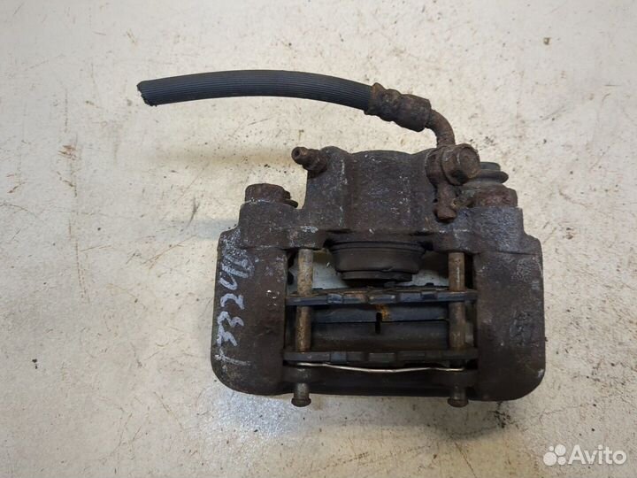 Суппорт Toyota RAV 4, 2003