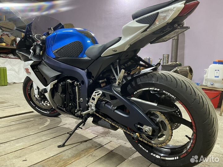 GSX-R750