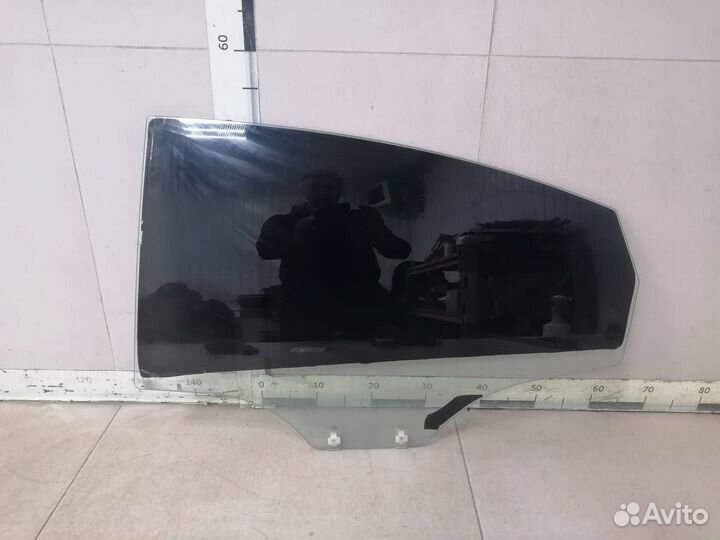 Стекло двери задней левой Hyundai Solaris 2010-2017