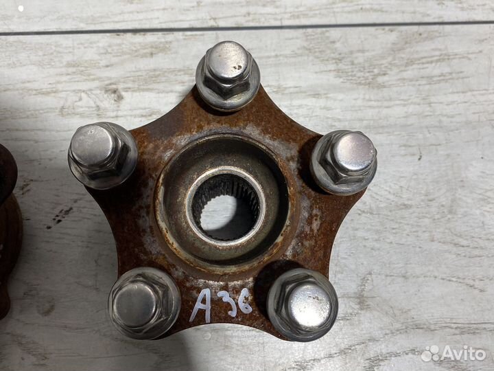 Infiniti QX70 Ступица задняя