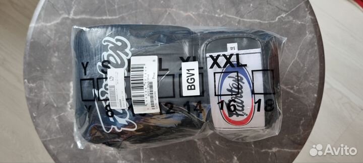 Боксерские перчатки Fairtex