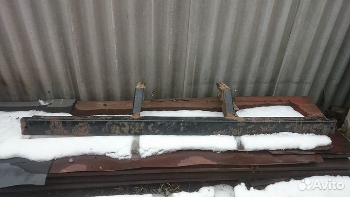 Бампер-брус задний маз