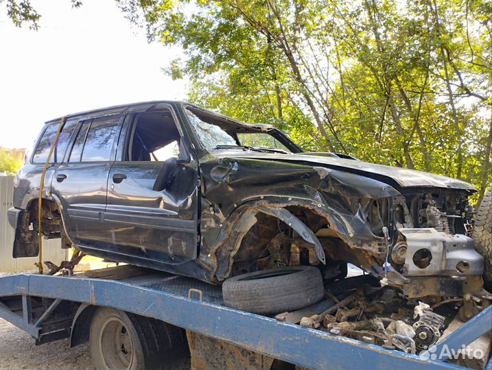 Дверь Nissan patrol 3,0AT, 2002