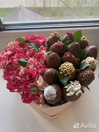 Сердце с клубникой