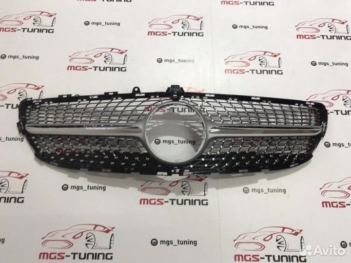 Решетка CLS W218 Diamond Silver Без звезды П/К