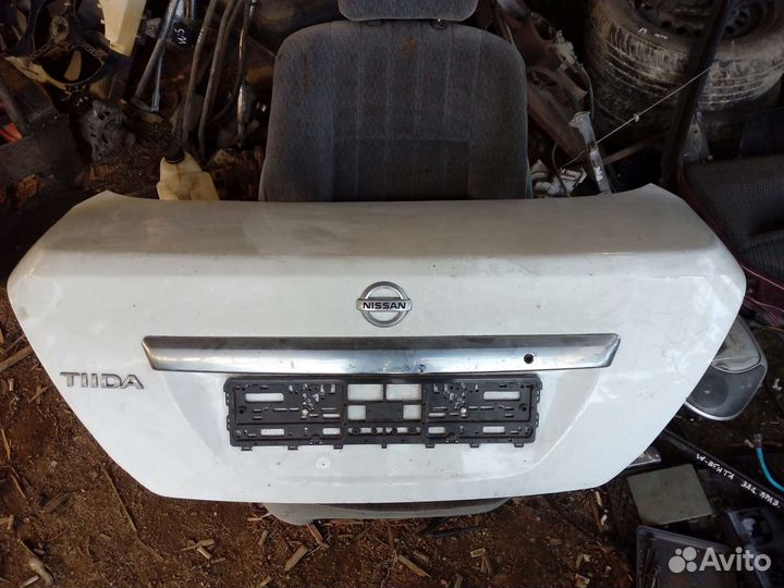 Крышка багажника ниссан тиида