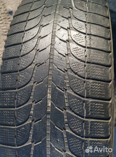 Michelin Latitude X-Ice 255/70 R16