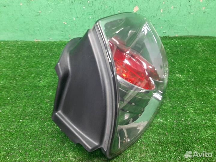 Фонарь задний наружный левый Lexus RX300 (MCU15)