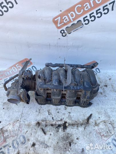 Infiniti Qx56 z62 Впускной коллектор