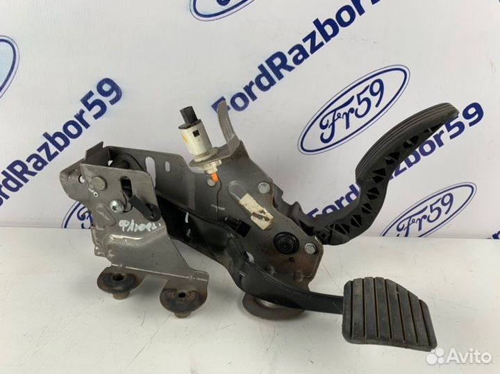 Педаль Газ-Тормоз Renault Fluence L30R 2009-2017