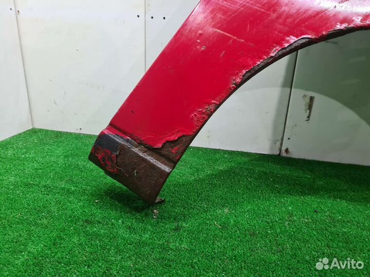 Крыло переднее правое Ford Focus 1