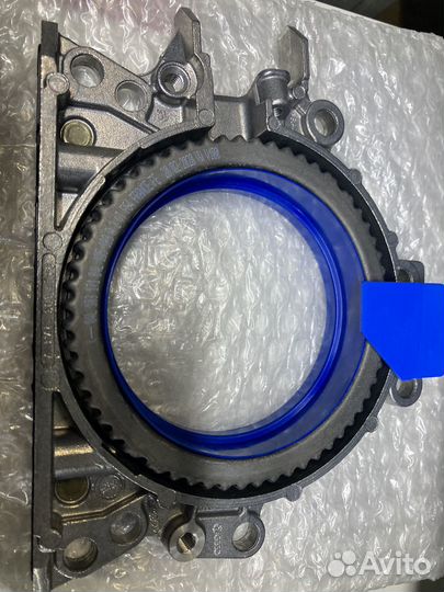 Крышка коленвала VAG 04L103171