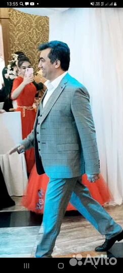 Певец, тамада