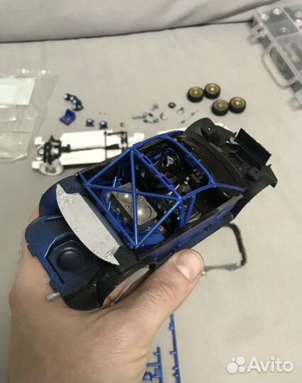 Subaru impreza 1:24 мастабная модель