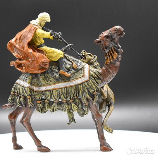 Бронзовая статуэтка 