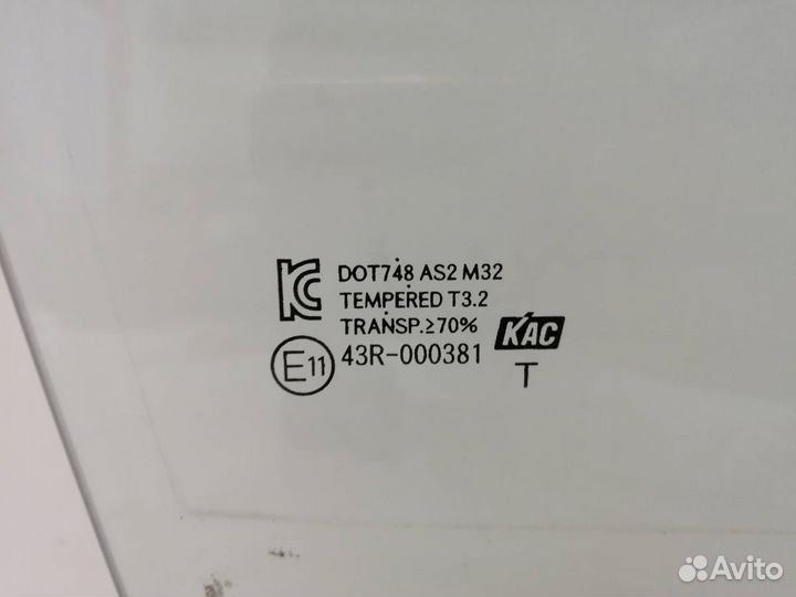 Стекло двери передней правой Hyundai Solaris 2010