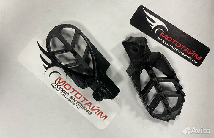 Подножки водителя мотоцикла