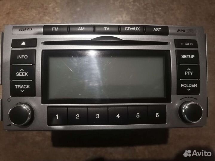 Продаю штатную магнитолу от Хёндай сантафе 2006-12