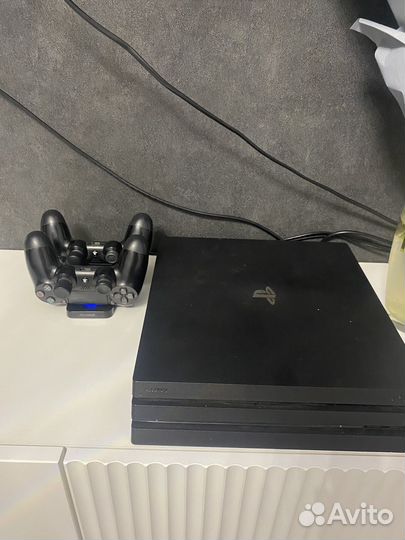 Sony PS4 pro 1tb