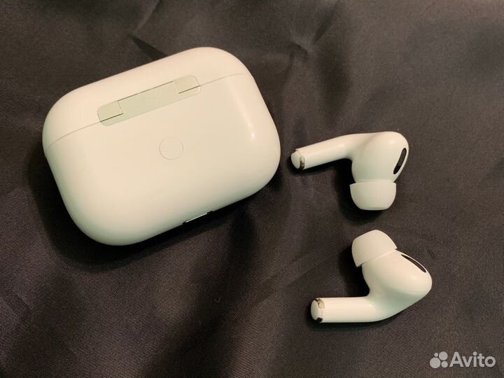 Беспроводные наушники AirPods Pro