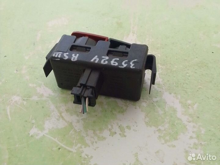 Кнопка аварийной сигнализации Renault Scenic 3 JZ1