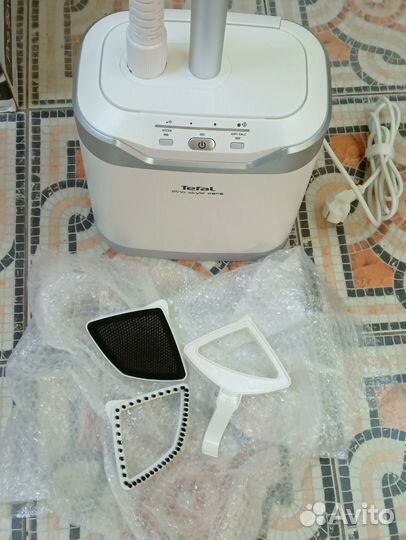 Вертикальный отпариватель Tefal IT8470E1